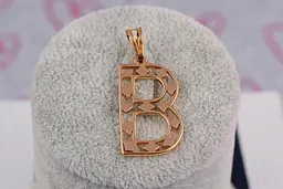 Кулон Xuping Jewelry буква В з ромбічним візерунком 2,7 см золотистий - мініатюра 2