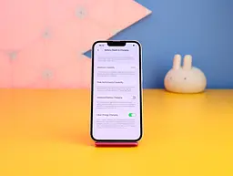 Смартфон Apple iPhone 13 128 ГБ зоряне сяйво (MLPG3) б/в [97834] - мініатюра 3