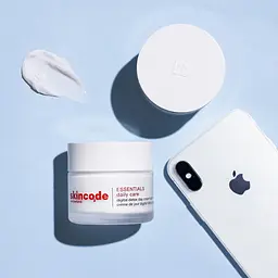 Крем для обличчя денний Skincode Digital Deto SPF15, 50 мл (1037) - мініатюра 3
