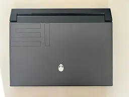 Ноутбук Dell Alienware M15 Intel Core i7 9750H,RTX 2070,DDR4 16Gb SSD m2 512GB Refurbished - мініатюра 2