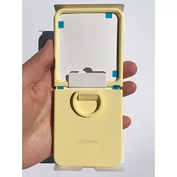 Оригінальний силіконовий чохол із кільцем Silicone Cover with Ring для Samsung Galaxy Z Flip6/Flip 7 FE/ Flip5 Yellow EF-PF741TYEGUA SM-F741/SM-F761/SM-F731 - мініатюра 4