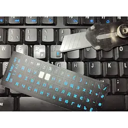 Наклейка на клавіатуру BestKey мініатюрна непрозора чорна, 56, блакитний (BKm4BLU/042) - мініатюра 2