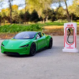 Колекційна металева модель автомобіля АвтоЕксперт Tesla Roadster із зарядною станцією, інерцією, світлом та звуком 1:24 - мініатюра 6