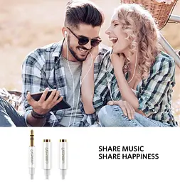 Аудіо кабель Ugreen AV134 3.5 мм Male to 2 Female Audio Cable 25 см білий (10739) - мініатюра 2