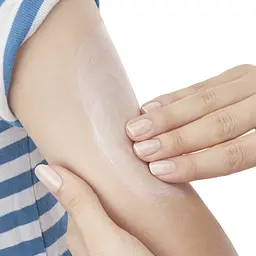 Сонцезахисне водостійке молочко Vichy Capital Soleil Milk для дітей SPF 50 300 мл (M4641821) - мініатюра 6