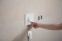 Шлангове під'єднання Hansgrohe FixFit Fine E зі зворотнім клапаном matt white 28883700 - мініатюра 2