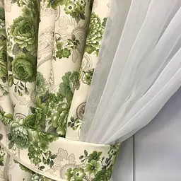 Коротка фіранка з атласу та шифону із зеленими квітами на тасьмі 1,8м на 4м ALBO pbe0052790 - мініатюра 3