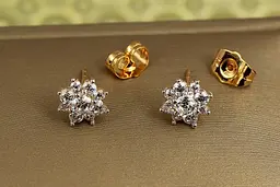 Сережки гвоздики Xuping Jewelry квіткова легкість з родієм 9 мм золотисті