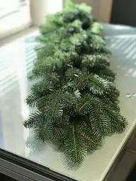 Хвойні гірлянди Hvoya Lux литі зелені (7 шт. x 1.2 м) - мініатюра 2