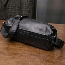 Сумка через плече з натуральної шкіри Grande Pelle 11649 чорна
