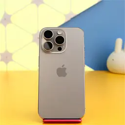 Смартфон Apple iPhone 15 Pro 128GB Natural Titanium (MTUX3) Б/У [176129]