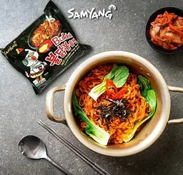 Локшина швидкого приготування Samyang Buldak Hot Chicken Flavour Ramen Non-Vegetarian, 140г - мініатюра 3