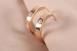 Жіночі сережки з червоного золота з фіанітом S-0107