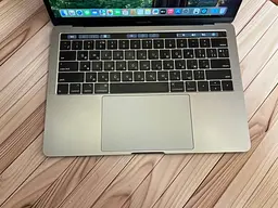 Ноутбук Apple MacBook Pro 13" i7-8559U/16/251 (C02Y40RUJHD2) Б/в - мініатюра 2
