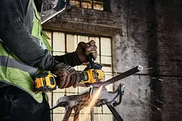 Шліфмашина кутова акумуляторна DeWalt без АКБ та ЗП DCG409VSNT - мініатюра 9