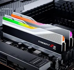 Модуль пам'яті G.Skill DDR5 64GB (2x32) 6400 Trident Z5 RGB Silver (F5-6400J3239G32GX2-TZ5RS) - мініатюра 3