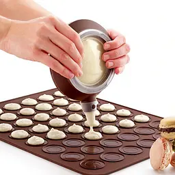 Форма силіконова для випікання «Macaroons» килимок 25х28 см (30 шт. х 3,5 см), Kitchen Master Коричневий 85271 - мініатюра 2