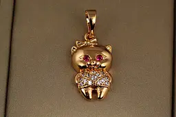 Кулон Xuping Jewelry кошеня з рожевими вічками 1.8 см золотистий