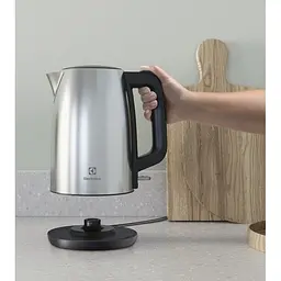 Електрочайник Electrolux E3K1-3ST - мініатюра 2