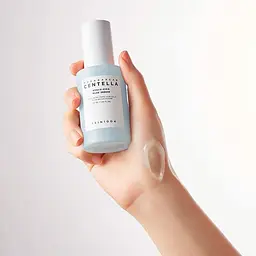 Сироватка для обличчя зволожуюча Madagascar Centella Hyalu-Cica Blue Serum SKIN1004 50 мл - мініатюра 3