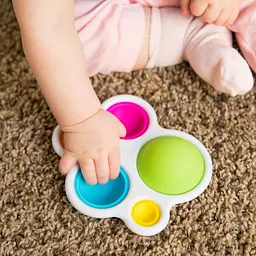 Прорізувач та тактильна іграшка Fat Brain Toys dimpl Натисни на кулю (F192ML) - мініатюра 6