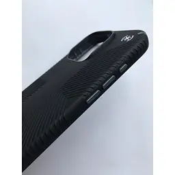 Оригінальний протиударний чохол Speck Presidio2 Grip MagSafe для iPhone 16 Pro (6.3") Black 150761-3205 - мініатюра 7