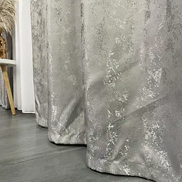 Жакардові штори світло-сірого кольору 2шт. 150х270 з білим шифоновим тюлем 400х270, на тасьмі ALBO pbe0052677 - мініатюра 10