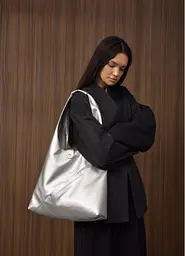 Жіноча сумка Sambag HOBO M срібло 35 х 40 х 8 см (53200003)
