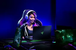 Ігрові навушники Razer Blackshark V2 PRO Wireless 2023 White (RZ04-04530200-R3M1) [113605] - мініатюра 5