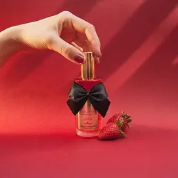 Масажна олія Bijoux Indiscrets Light My Fire Wild Strawberry Honey - мініатюра 2