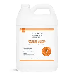 Шампунь для собак та котів Veterinary Formula Clinical Care Antiseptic&Antifungal Антисептичний та протигрибковий із хлоридом бензетонію та кетоконазолом 3.8 л (01868)