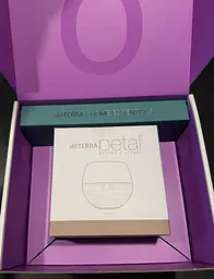 Набір ефірних олій Home Essentials doTERRA з дифузором Petal 2.0 — стартовий набір для дому та ароматерапії - мініатюра 3
