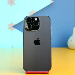 Смартфон Apple iPhone 16 Pro 256 ГБ чорний титан (MYNH3) б/в [175281]
