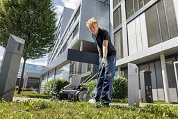 Підмітальна машина Karcher компактнаKM 70/20 C 2SB (1.517-131.0) - мініатюра 3