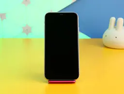 Смартфон Apple iPhone 11 128GB White (MWLF2) Б/В - мініатюра 3