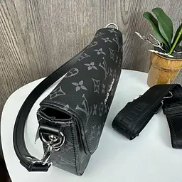 Сумка жіноча через плече крос-боді чорна маленька стильна - мініатюра 5