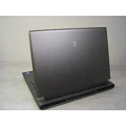 Ноутбук Dell Alienware m18 R2, Intel Core i7-14700HX, 32GB RAM, 1TB SSD, NVIDIA GeForce RTX 4070, QHD+ 165Hz, 18", чорний - мініатюра 13