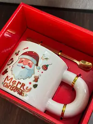 Чашка новорічна Elisey 9150-021-1 Funny Santa керамічна з ложкою 300 мл Біла - мініатюра 2