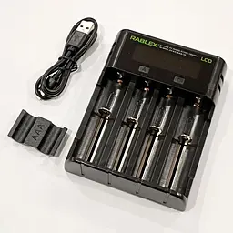 Зарядний пристрій для акумуляторів Rablex RB-405 з LCD дисплеєм А/АА/ААА/АААА/С/SC/F6 Hi-Cd Ni-MH - мініатюра 2