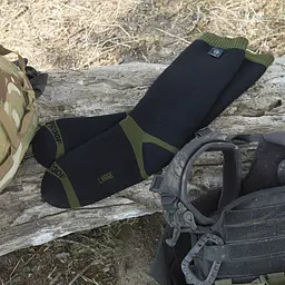 Шкарпетки DexShell Trekking водонепроникні L з зеленою смужкою - мініатюра 7