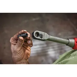 Кутовий акумуляторний безщітковий гайковерт-тріскачка Hex 14,4 мм MILWAUKEE, M12 FPTR-0, 81 Нм (корпус) - мініатюра 7