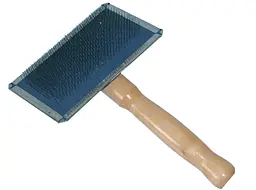 Пуходерка для собак та котів Croci Vanity дерев'яна середня 9х4.5 см C6BI0134