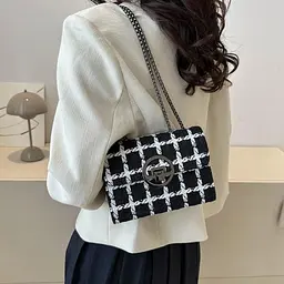 Маленька твідова сумочка на ланцюжку Lilly P2-1520AW чорно-біла - мініатюра 1