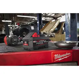 Акумулятор Redlithium Forge M18 FH6 6А·год 1.03кг Milwaukee hoz0014254 - мініатюра 6