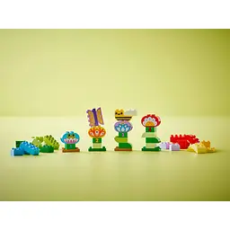 Конструктор LEGO DUPLO Town Творчий сад і квіти 45 деталей (10444) - мініатюра 6