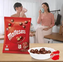 Шоколадні кульки Maltesers Chocolate Enjoy 93г - мініатюра 5