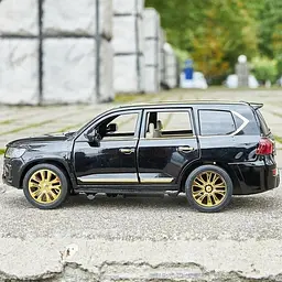 Колекційна металева модель позашляховика АвтоЕксперт Lexus LX 570 із золотими дисками, інерцією, світлом та звуком 1:24 - мініатюра 8