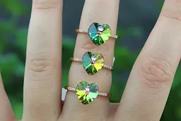 Кільце Xuping Jewelry сердечко Сваровскі зелене хамелеон р 17 золотисте - мініатюра 2