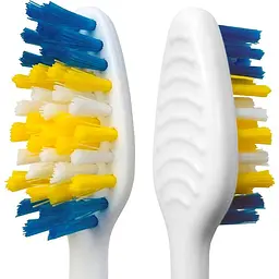 Зубна щітка Colgate Classic Clean 1 шт. синя - мініатюра 3