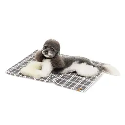 Плед Pet Fashion Bliss 2 для собак і котів плюш сірий картатий 70,5х94 см - мініатюра 5